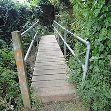 Suzanne’s Field / FP5-Burnham Road